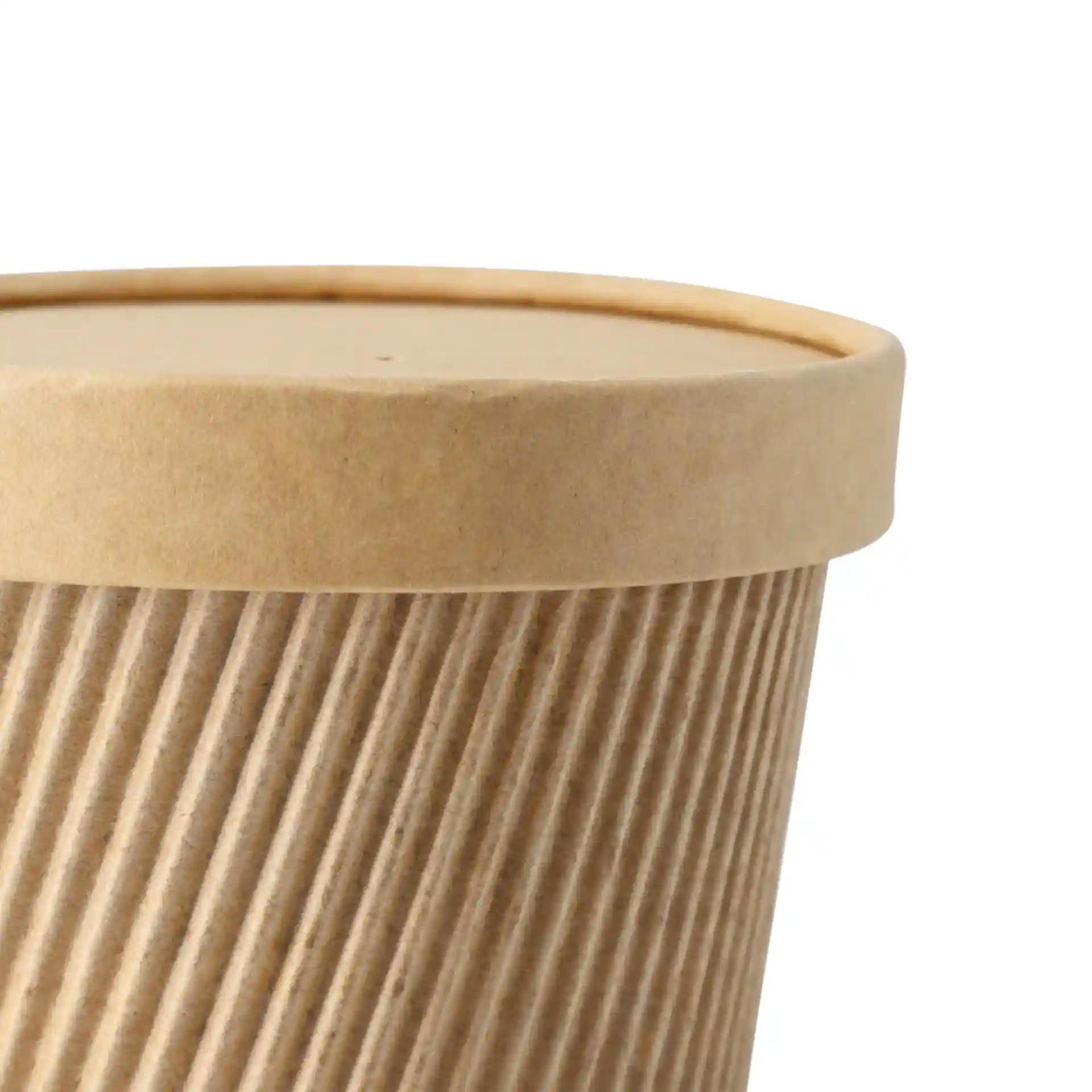 Brown cardboard cup with a ribbed texture and a flat lid, diameter of 117 mm.