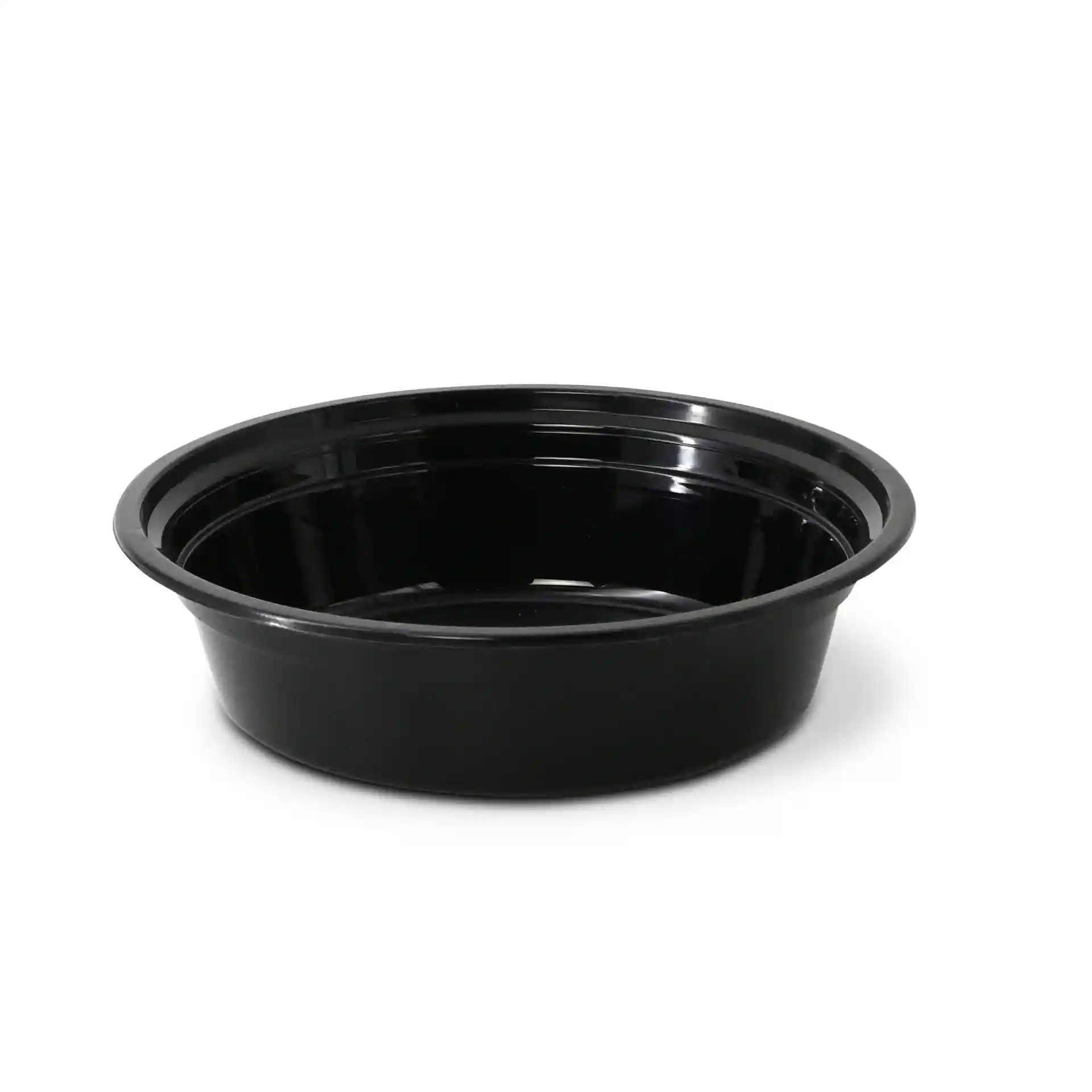 Round black reusable plate made of polypropylene, 450 ml capacity, with a diameter of 158 mm.