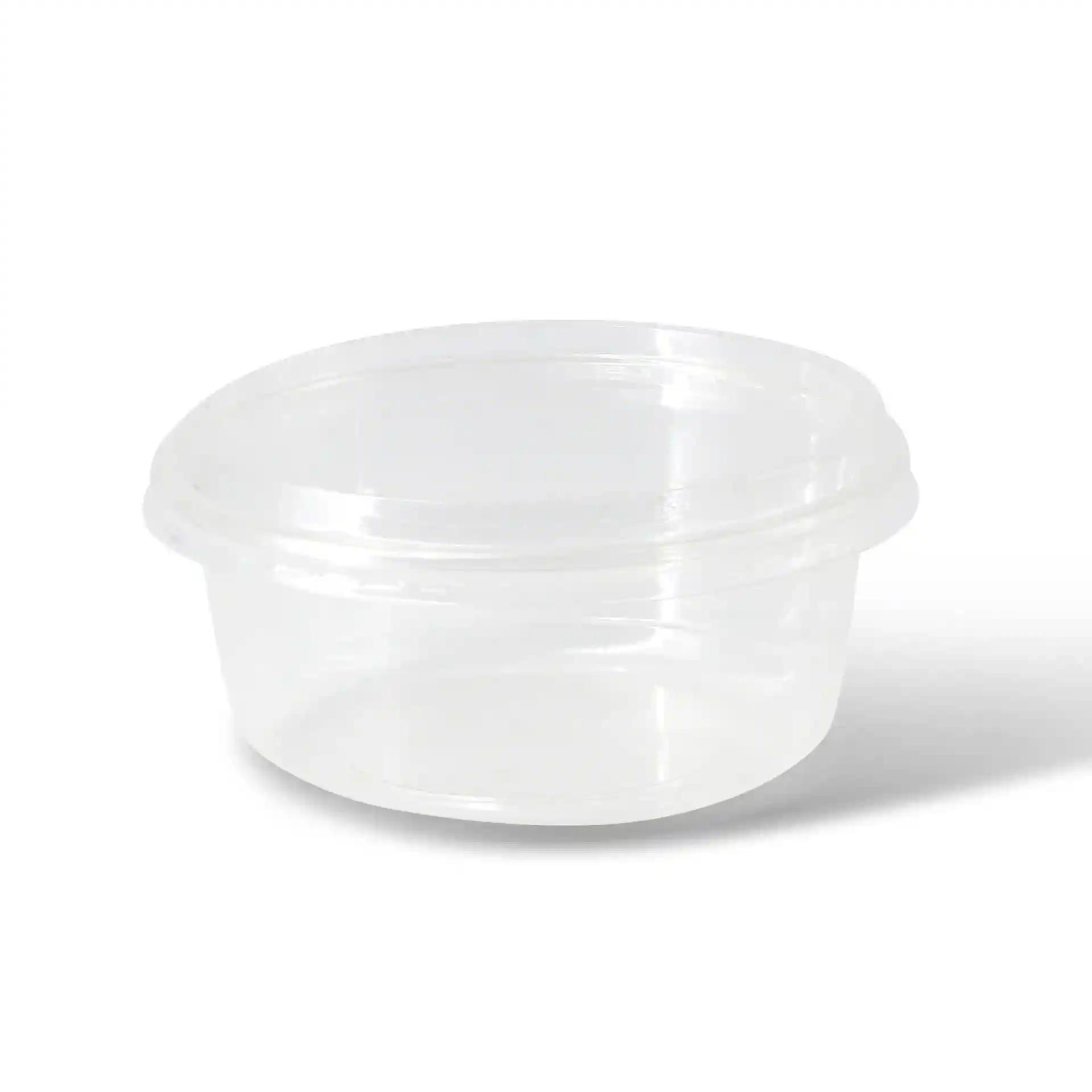 Transparent round deli container with a 360 ml capacity and a diameter of 121 mm.