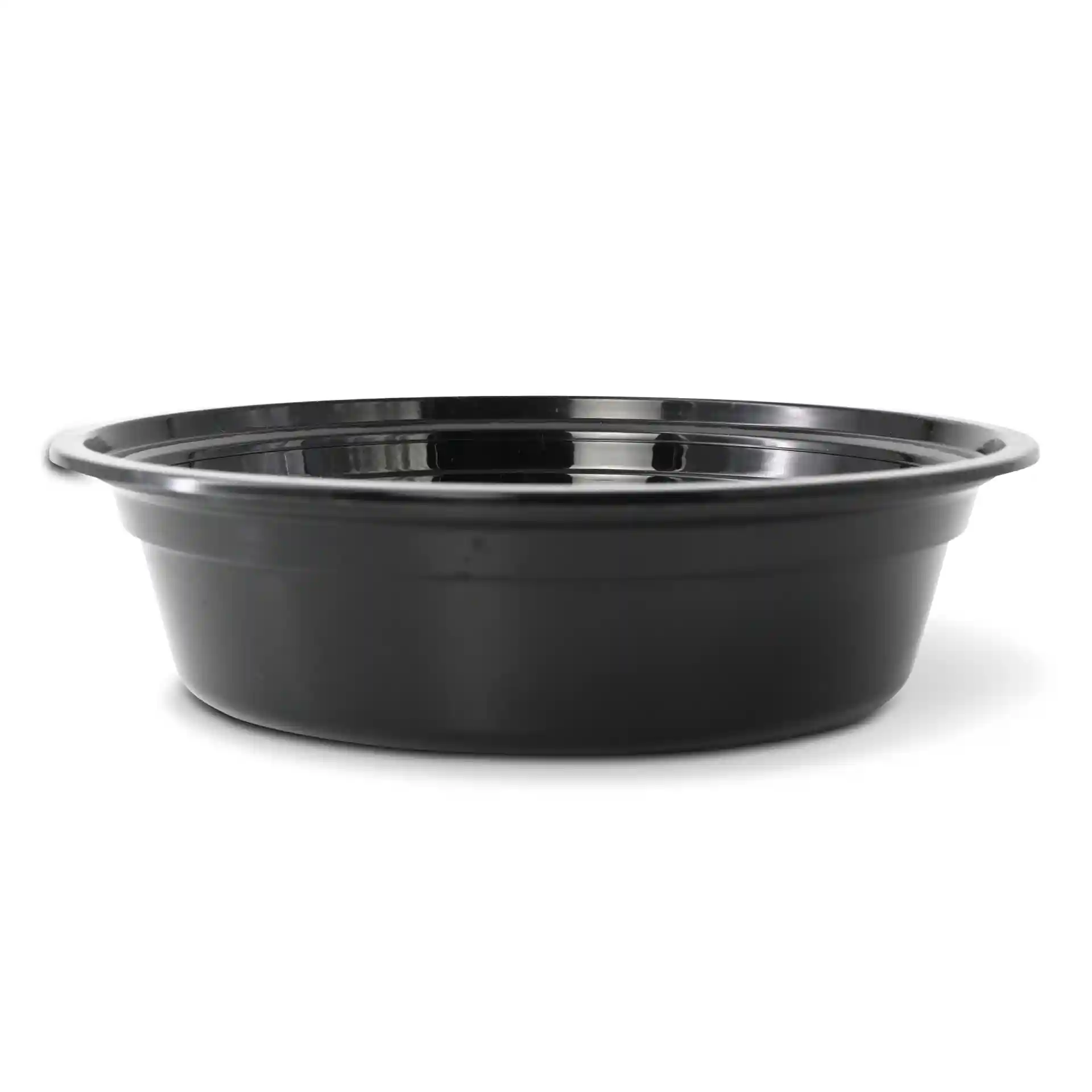 Black round reusable plate made of polypropylene, 450 ml capacity, with a height of 42 mm and a diameter of 158 mm.