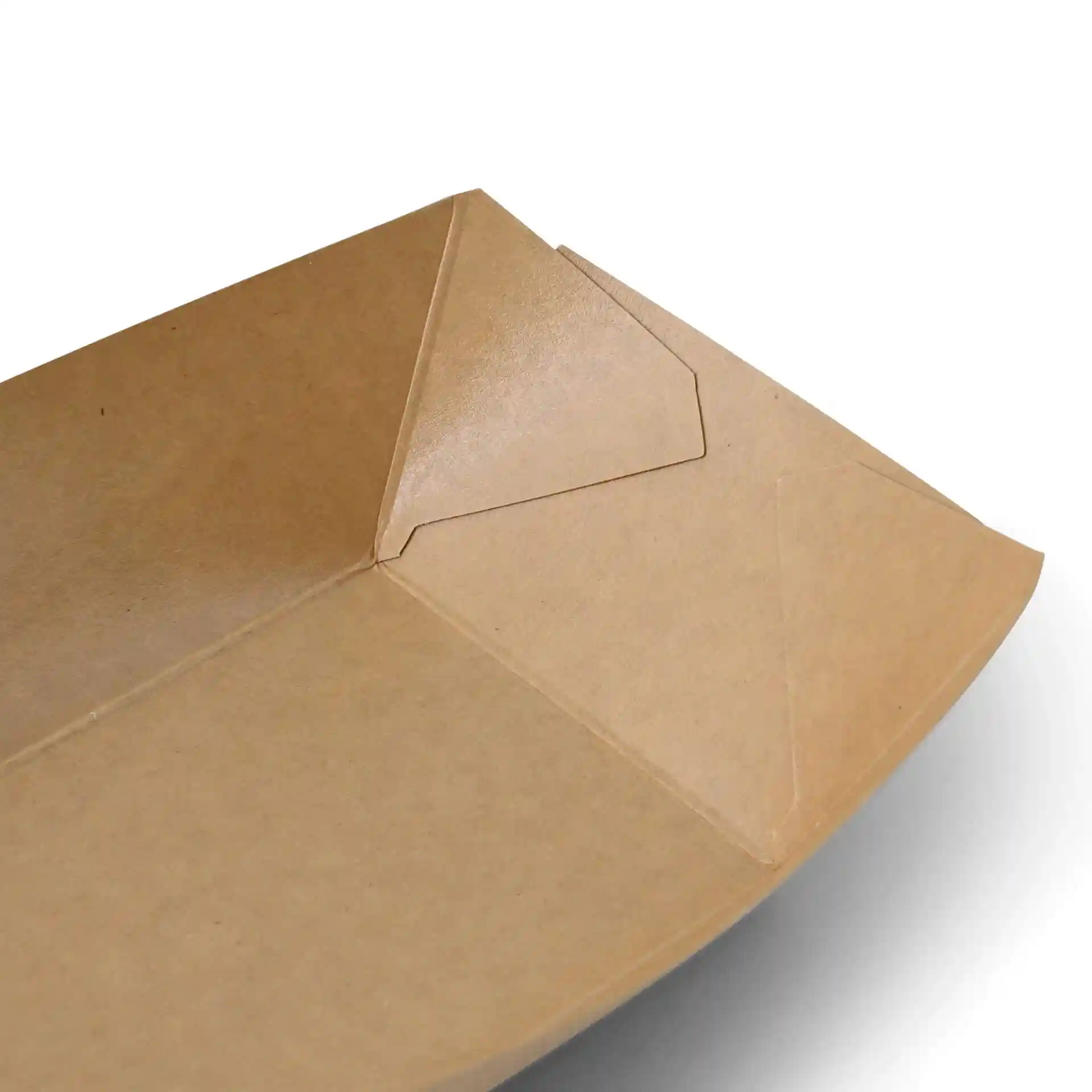 Brown cardboard snack tray with folded corners, measuring 17 x 12 x 4 cm, shown from an angled view.
