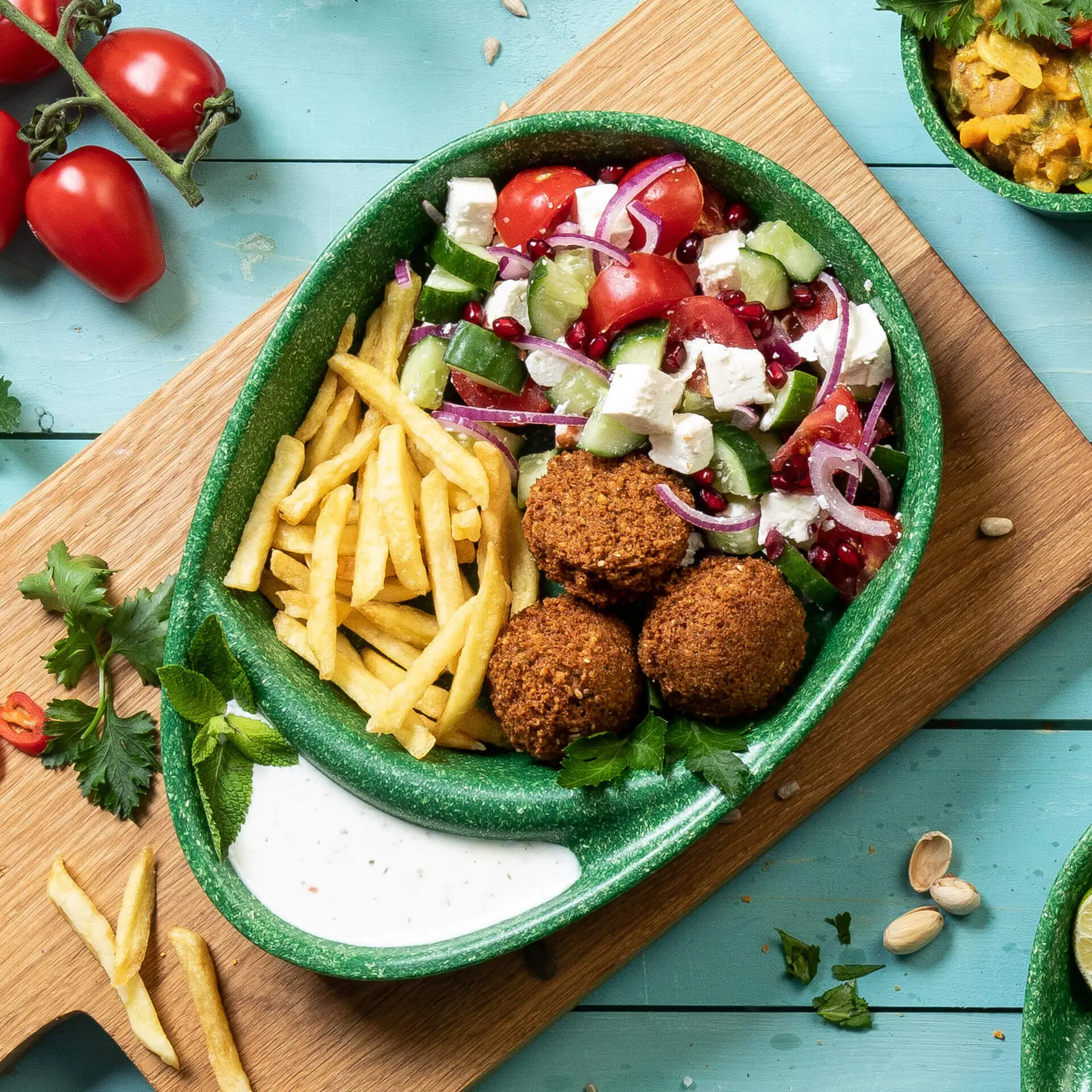 Reusable divided plates "merways Plate" 27.5 × 20 × 3.5 cm, 2 compartments, teardrop, dark green dfc008491-mehrweg-menue-teller-merways-plate-275-x-20-x-35-cm-2-kammern-tropfenfoermig-spinat-dunkelgruen-7