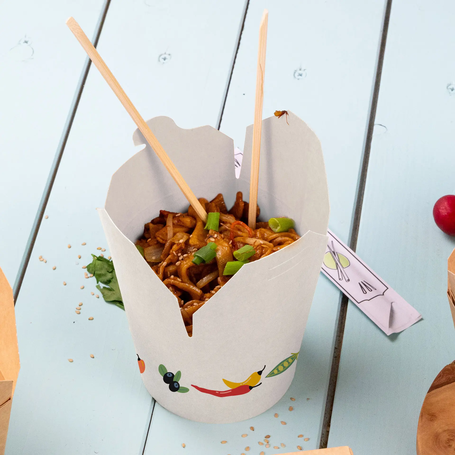 Printed noodle box, 650 ml, white, PE-coated