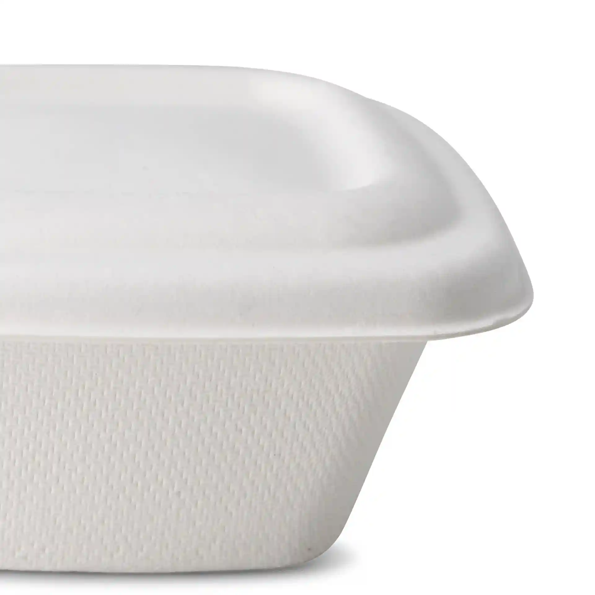 White square sugarcane lid with a smooth top and textured sides, measuring 85 x 85 mm and 6 mm in height.