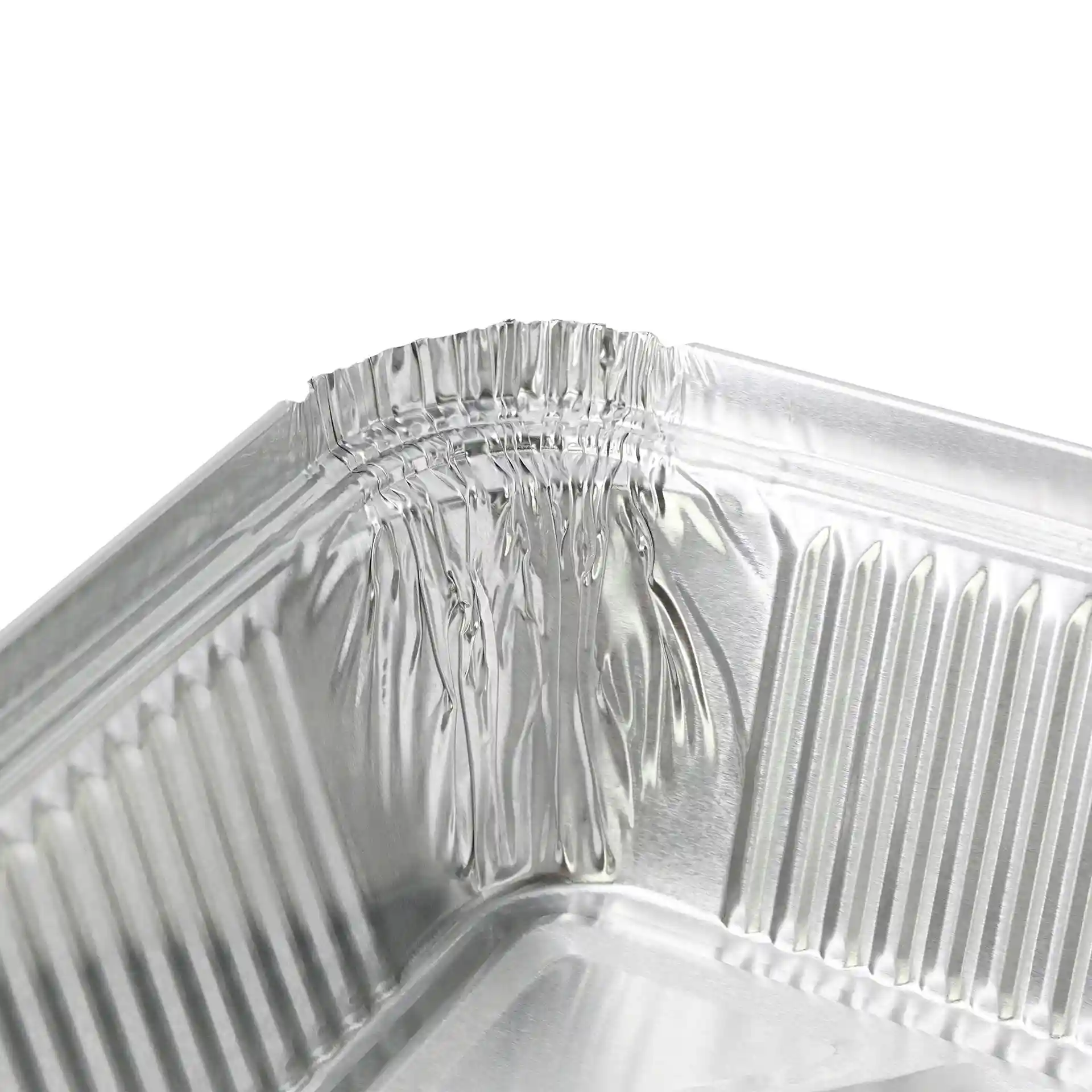 Close-up of a rectangular aluminum container with crimped edges, measuring 21.4 x 14.9 x 4.3 cm.