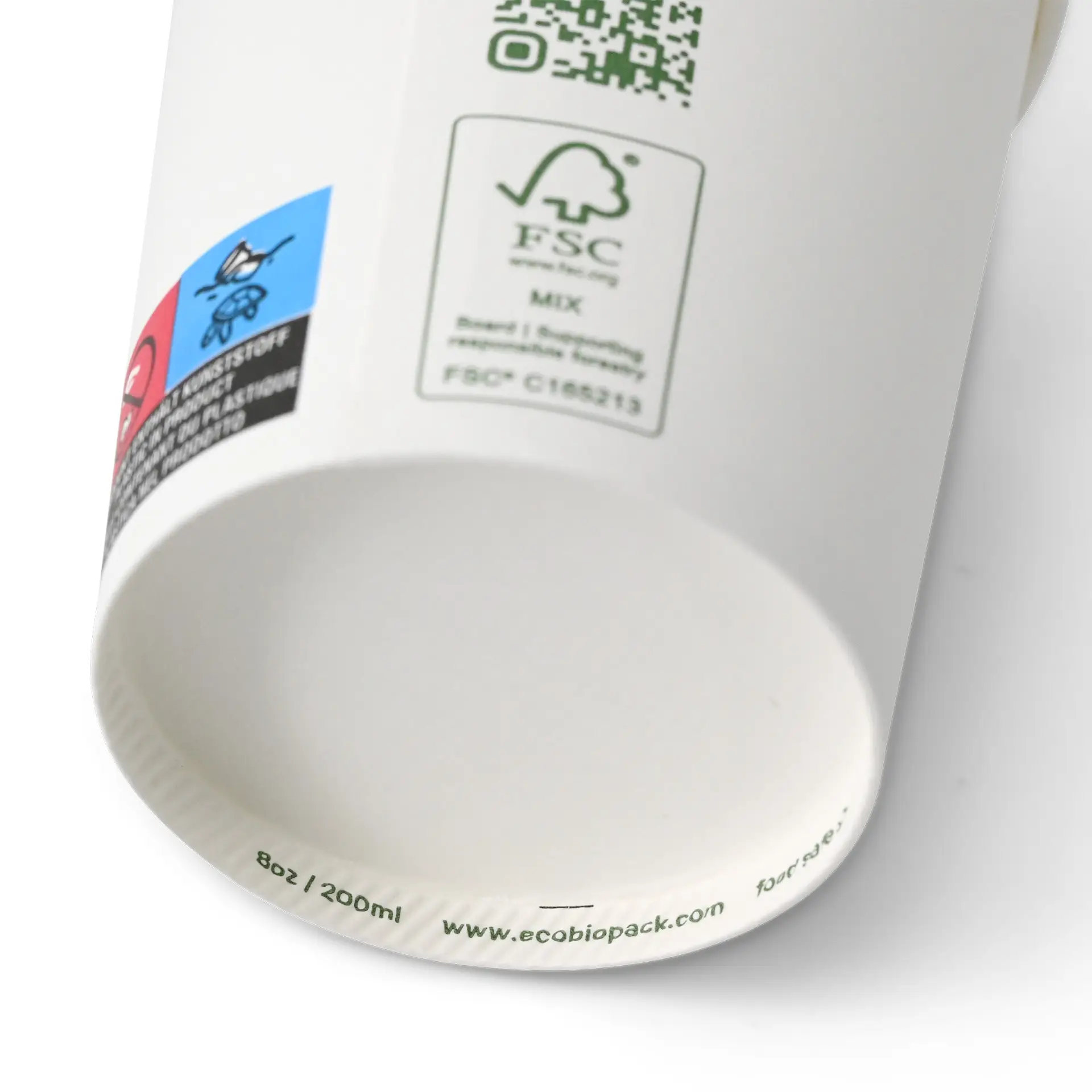 One white single-wall paper cup (200 ml / 8 oz) with PLA coating; features various labels and a QR code on the side.