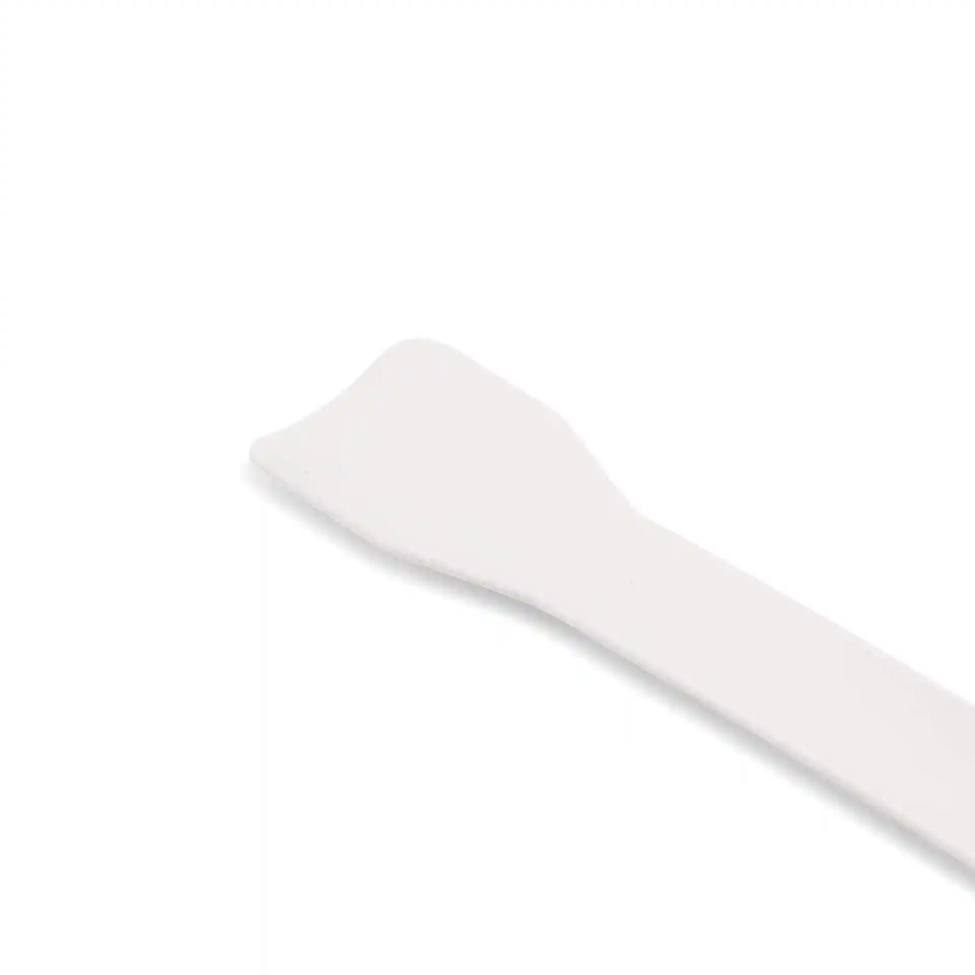 White paper ice cream spoon, 9.5 cm long, with a flat end and a tapered handle.