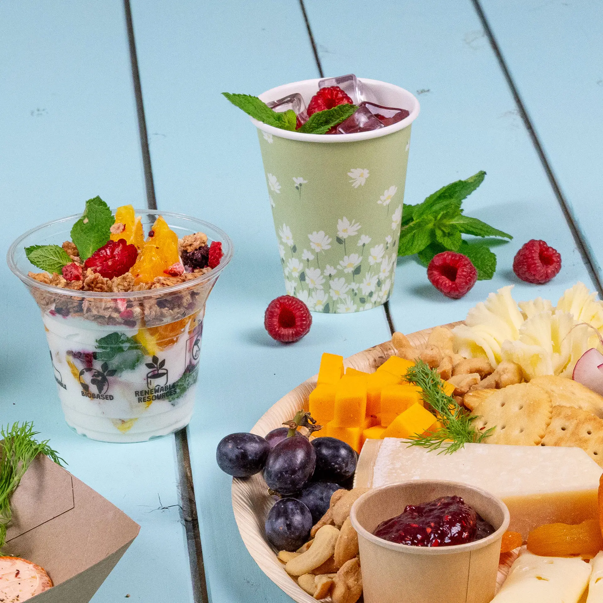 8 oz Paper cups spring 'Daisies' single wall, Ø 80 mm, green dhd041111-pappbecher-fruehling-gaensebluemchen-200-ml-8-oz-80-mm-gruen-6