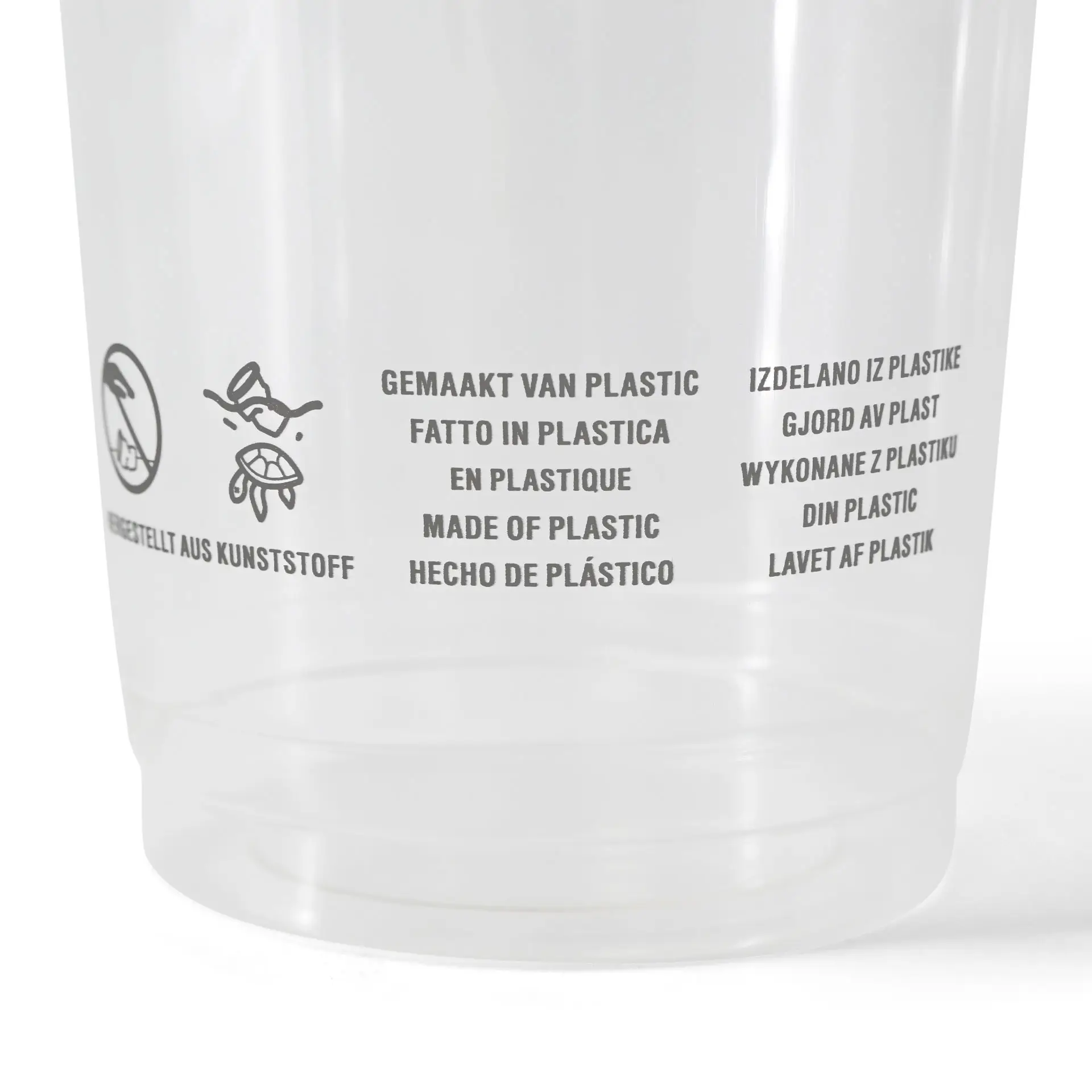 Clear plastic cup with printed text and symbols indicating it is made of plastic, with a height of 148 mm and a diameter of 95 mm.