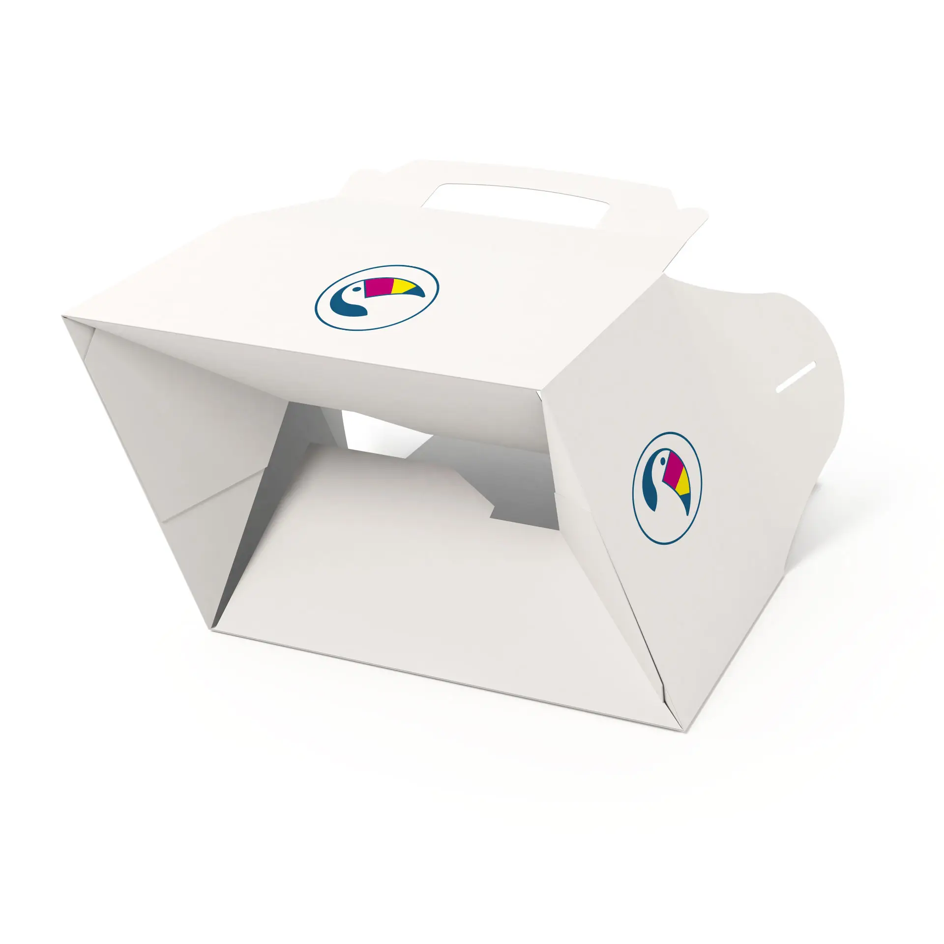 Printable cardboard lunch box with handle, 20 x 14 x 14 cm, featuring a logo design and recyclable material.